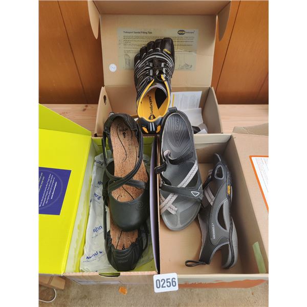 Set of Sandals and Toe-Shoes, Like-New
