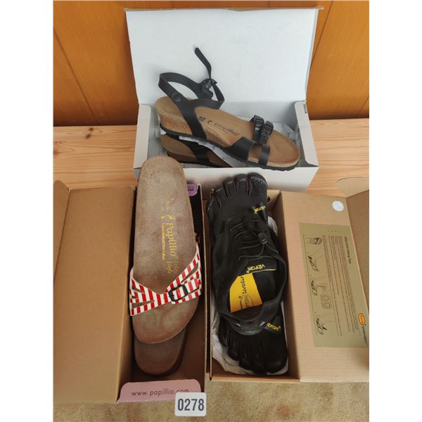 Set of Papillion Sandals, Vibram Toe-Shoes, Like-New
