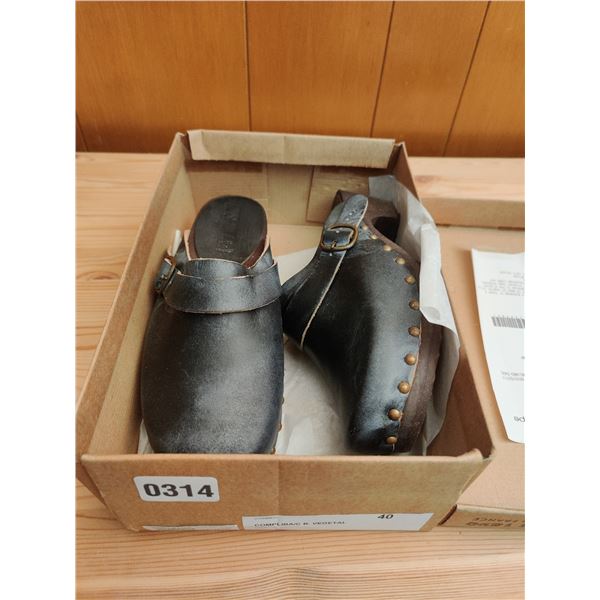 Bosabo Clogs Size 40 EUR