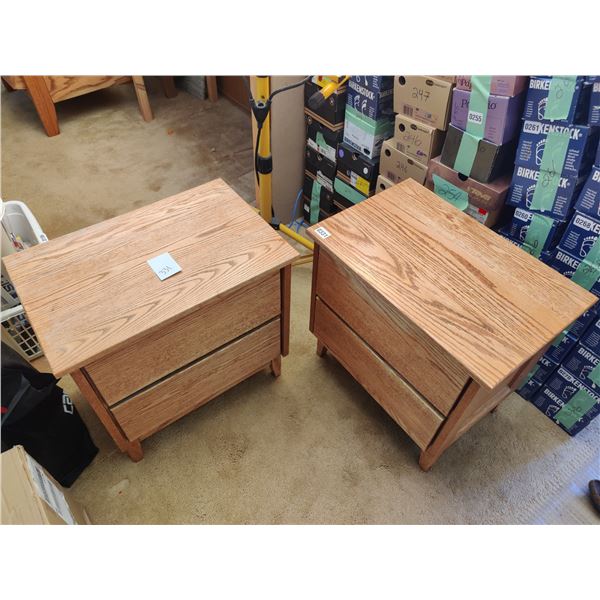 Set of 2 Matching Nightstands with Drawers