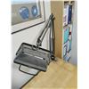 Image 3 : Desk with Clamping Desk Lamp