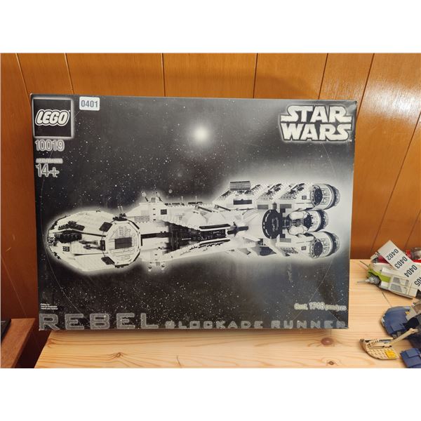 Massive Lego Star Wars Rebel Blockade Runner #10019