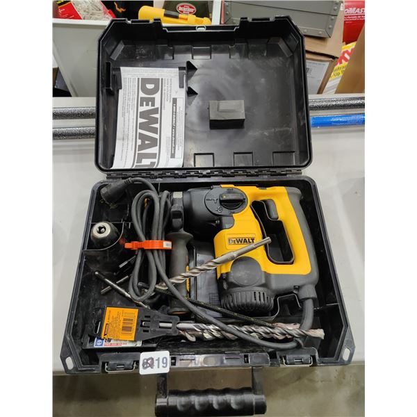 DeWALT D25314 Type 1 SDS Hammer