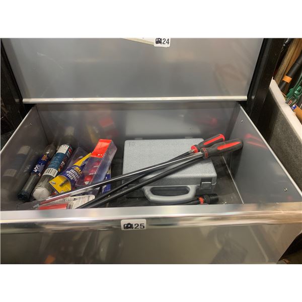 Bosch Power Change Hole Saw Bits and Assorted Tool Set