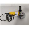 Image 1 : Dewalt 4 1/2" Angle Grinder DW402