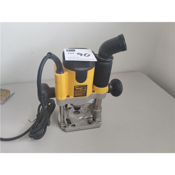 Dewalt 2 Horse Power Router DW621