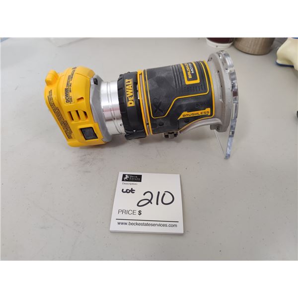 Dewalt Compact Router DCW600