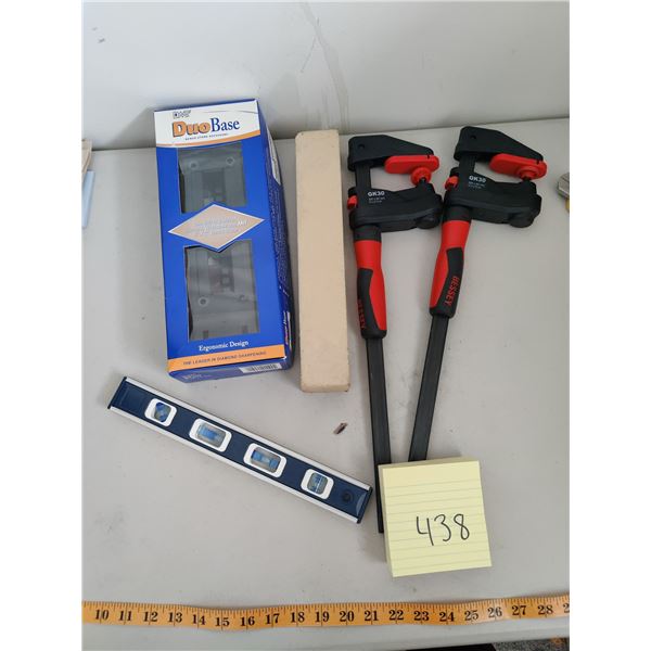 Sharp Stone Base, Wax & 2 Bessey Clamps