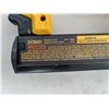 Image 2 : Dewalt Brushless 18GA Narrow Crown Stapler DCN 681