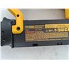 Image 2 : Dewalt Brushless 18GA Brad Nailer DCN680