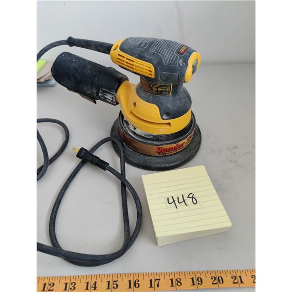 Dewalt Random Orbit Palm Sander DWE6423