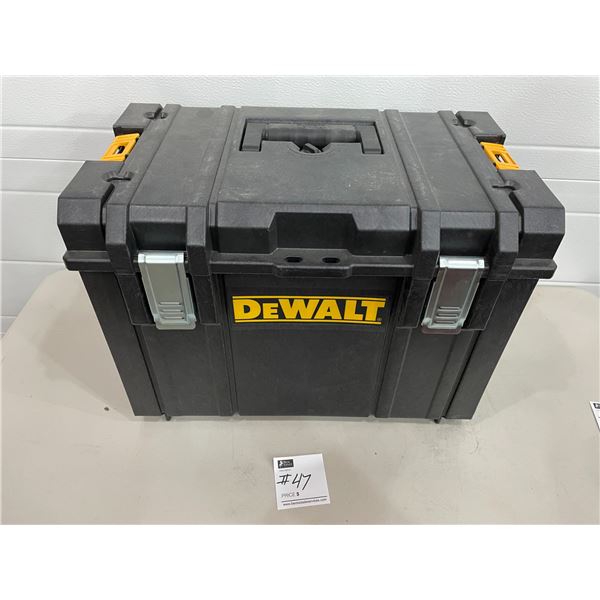 Dewalt Tough System DS400