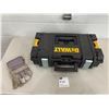 Image 1 : Dewalt Tough System DS150 with Work Gloves