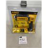 Image 1 : Dewalt LED  Hand Held Area Light DCL050