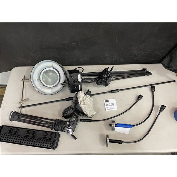 Magnetic Lights - Round Magnifying Light & Fixture - Dome Light & Arm