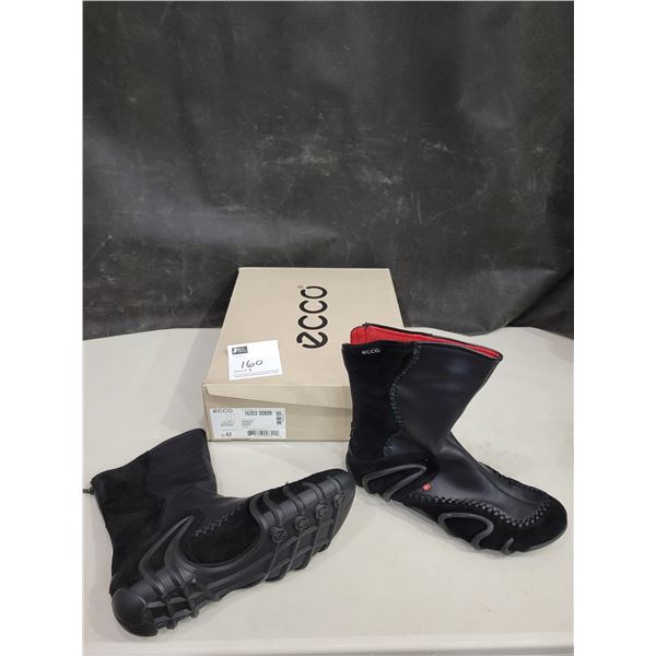 Ecco Spark - Size 42 (Brand New)