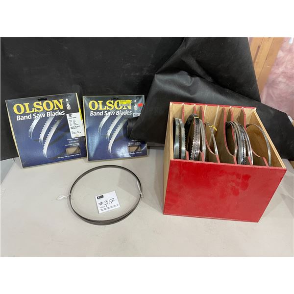 Band Saw Blades with Custom Saw Blade Holder