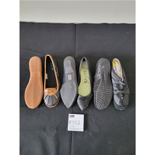 Women's Shoes x3 Size 9 (Like New)