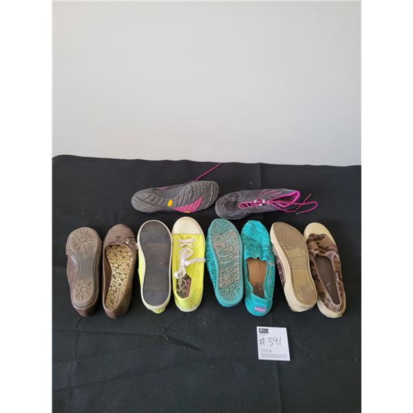Women's Shoes Size 9-9.5 x5 (Slightly Worn)