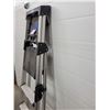 Image 2 : Cosco 6' Folding Step Ladder