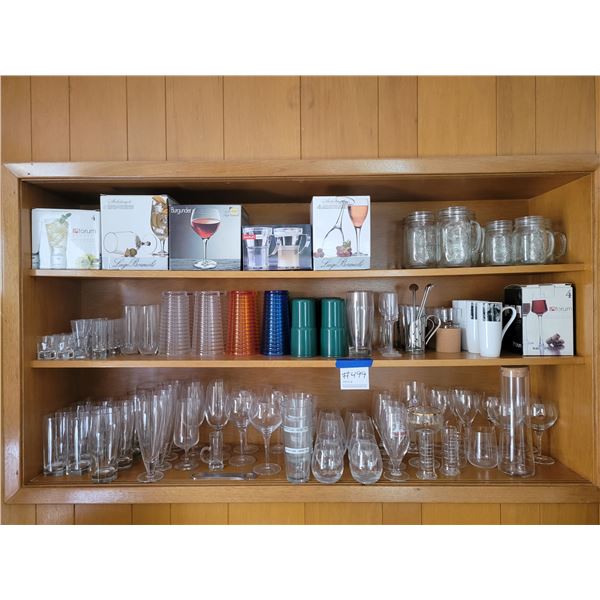 Assorted Glasses & Plastic Cups