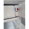 Image 5 : RVA Mini Fridge