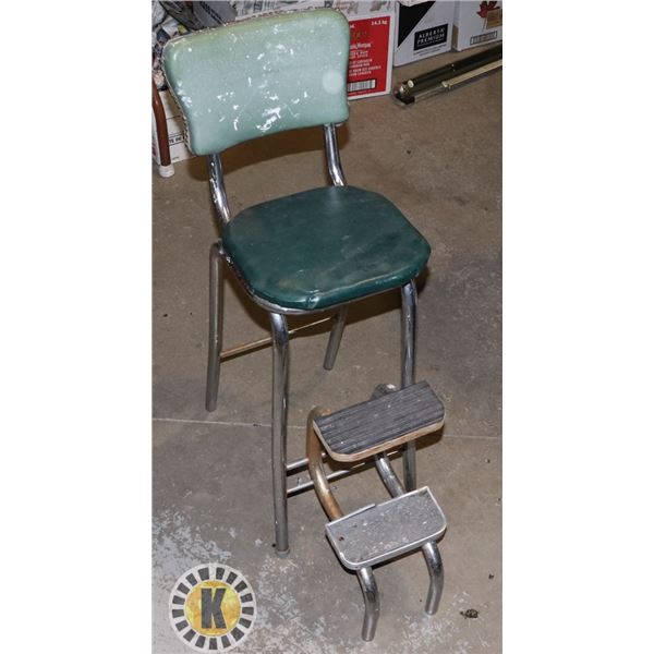 VINTAGE STOOL CHAIR