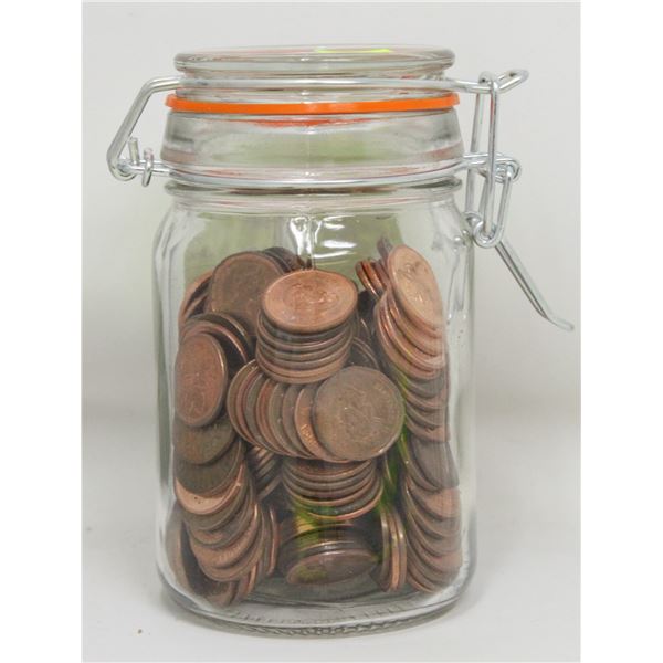 OLD LOT OF CANADA & USA 1 CENT COINS IN JAR
