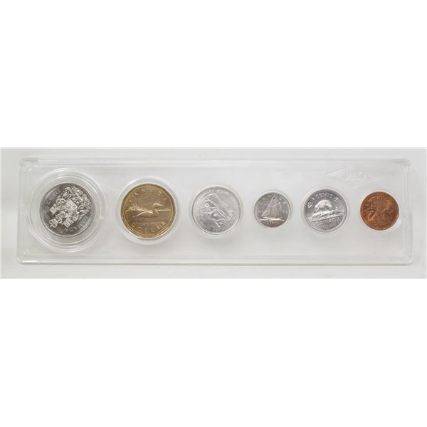 1992 CANADA COIN SET IN HOLDER