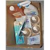 Image 1 : LARGE BOX OF CLEANING AND PERSONAL ITEMS