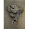 Image 2 : ANTIQUE PLATFORM SCALE WITH WEIGHTS