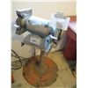 Image 1 : HEAVY DUTY 3/4HP 8' BENCH GRINDER ON STAND