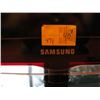 Image 2 : SAMSUNG 40" FLATSCREEN TV WITH REMOTE