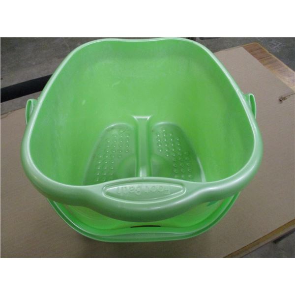 GREEN FOOT BATH PAIL