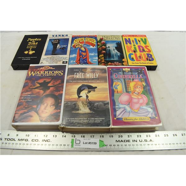 8 VHS Tapes – Free Willy, Cinderella