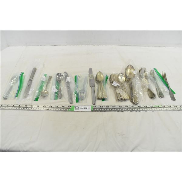 Assorted Silverware/Utensils