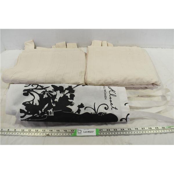 Pair of Drapes/curtains