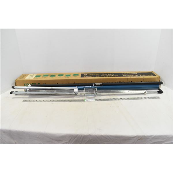 *Free Standing Projector Screen