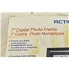 Image 2 : 7” Digital Photo Frame