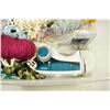 Image 2 : *Tote w/ Sewing Machine & Fabrics
