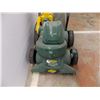 Image 2 : Yardworks electric vacuum (working)