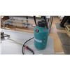 Image 1 : 2 gal hand sprayer