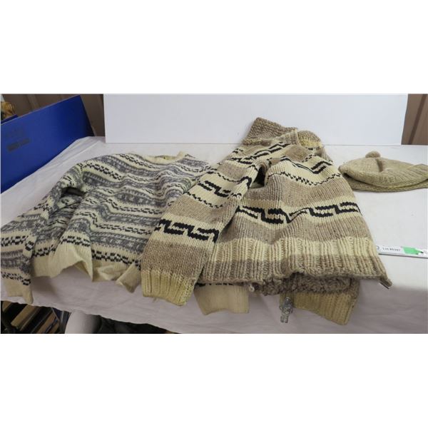 100% Pure virgin wool size 44 sweater + wool jacket + toque