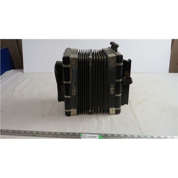 vintage empress accordian