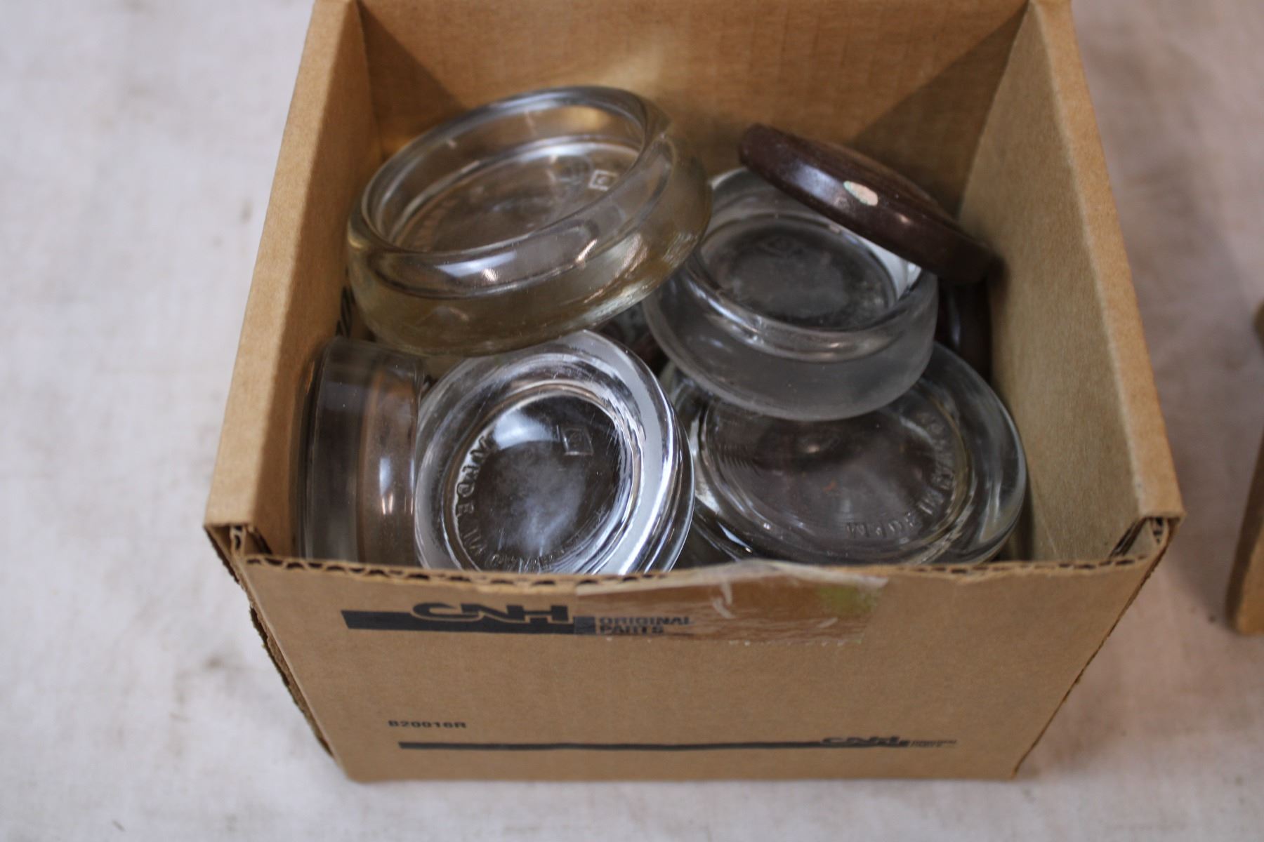 Butter turn wing,glass furniture protectors