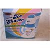 Image 2 : Electric Ice Shaver