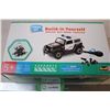 Image 2 : (1) Revell New Police 4x4 Model Kit