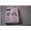 Image 3 : (1) New (sealed) Womans wet/dry rechargable philips satin shaver