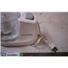 Image 2 : (1) Food chopper/mixer – slightly used – working