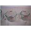 Image 4 : Pyrex Measuring Cups set of 3